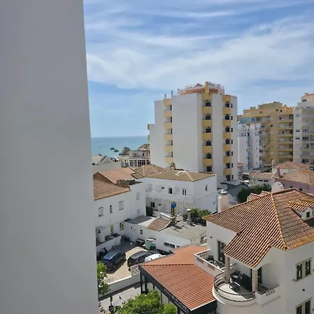 Casa Bella Breezy, 1 Minute Walk To Beach, Luxury 포티마오
