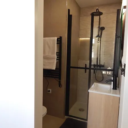 Casa Bella Breezy, 1 Minute Walk To Beach, Luxury 아파트